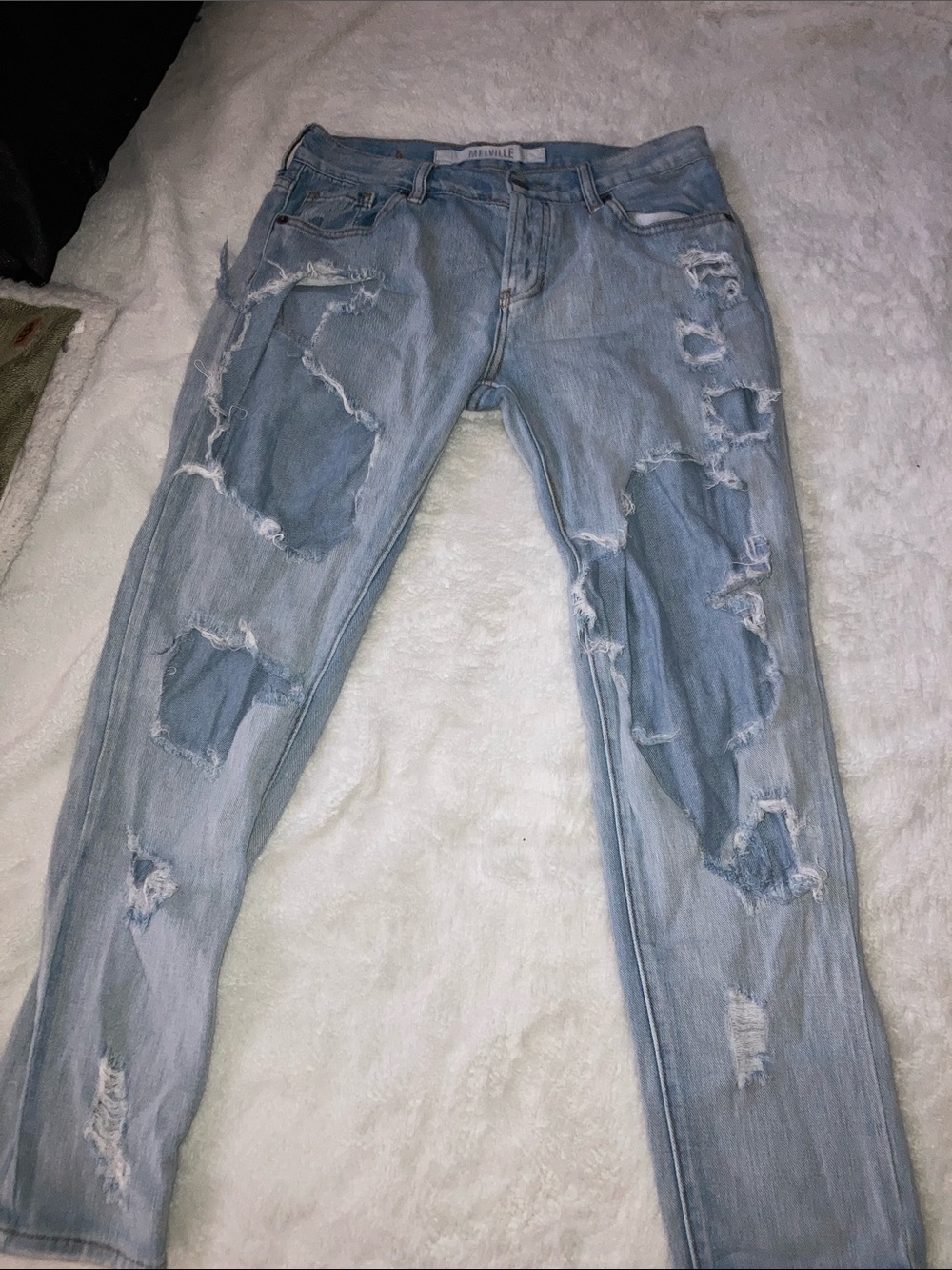Brandy Melville Light Blue Distressed Cropped Jeans
